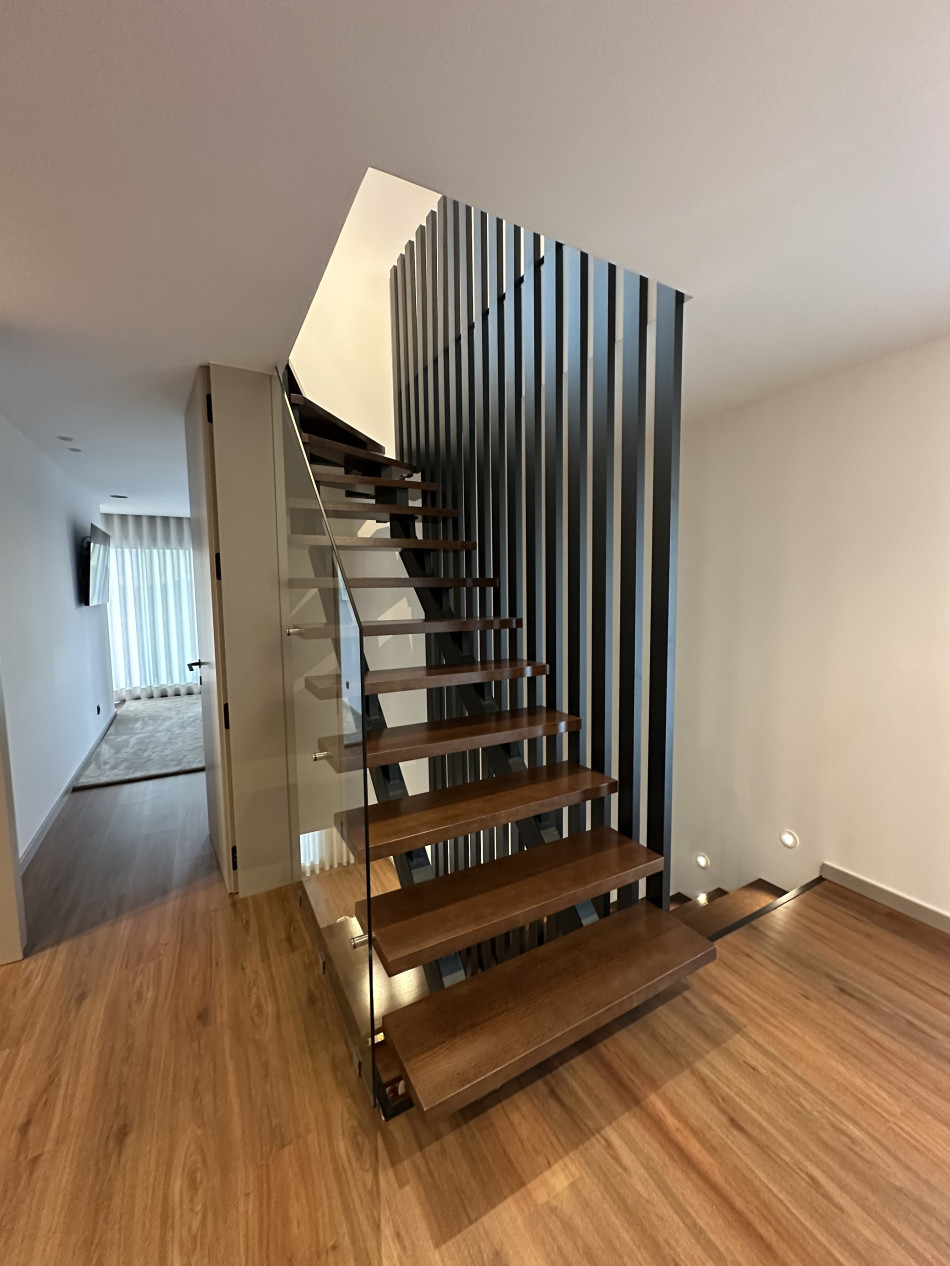 escadas cstanhas